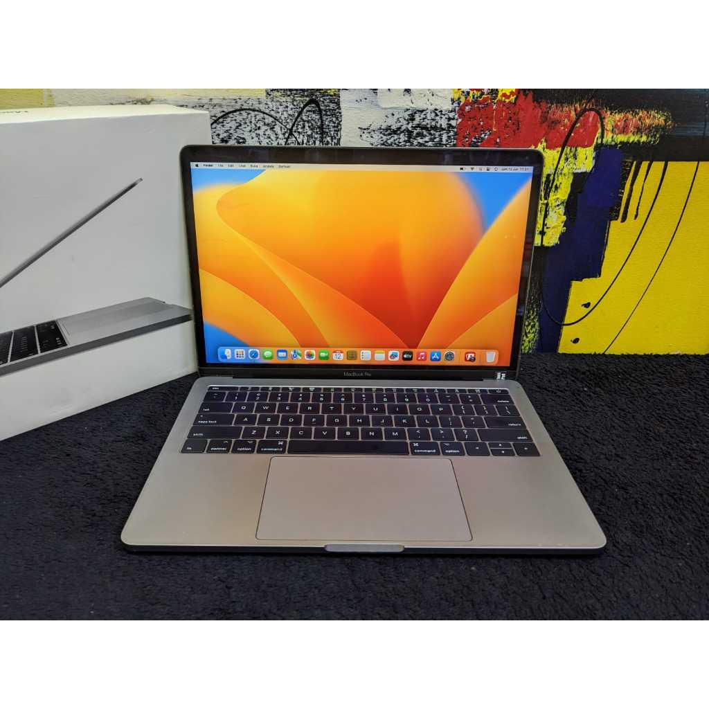 Laptop Apple MacBook Pro 13 2017 Core i5 8/128 Intel Iris Siap Pakai