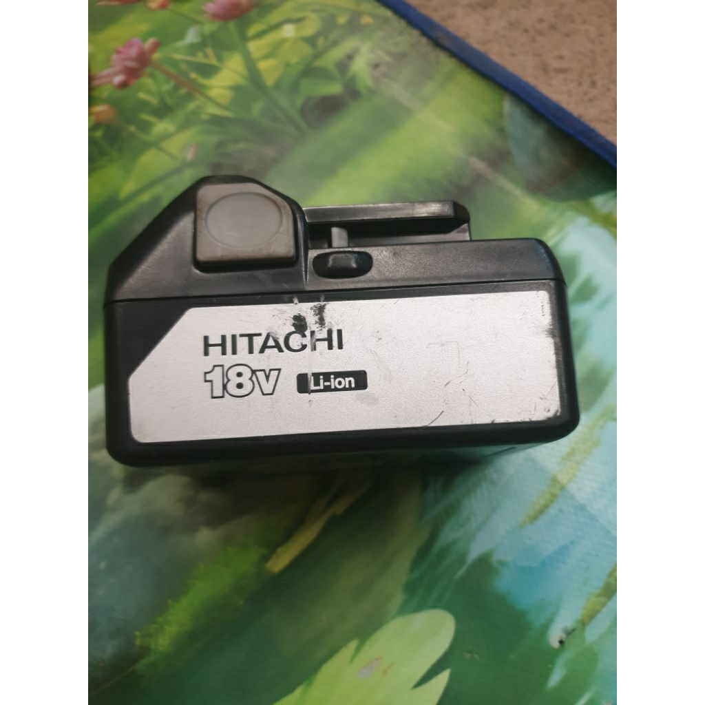 baterai hitachi 18v 3Ah original