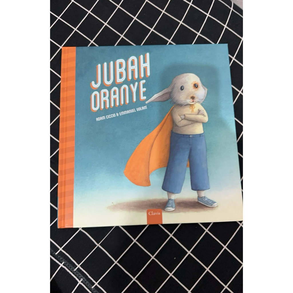 PRELOVED BUKU CLAVIS JUBAH ORANGE