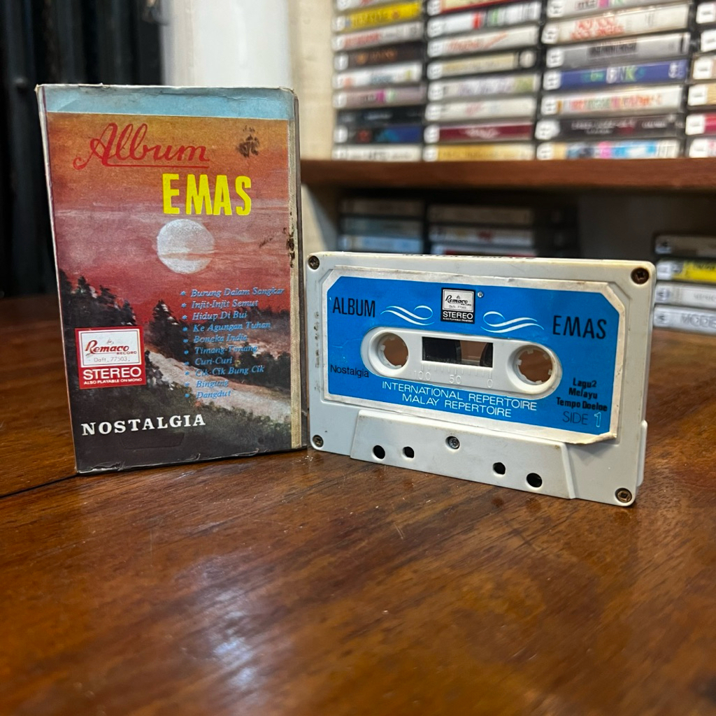 Album Emas Nostalgia May Sumarna, Rinto Harahap Wiwiek Abidin, Deddy Damhudi
