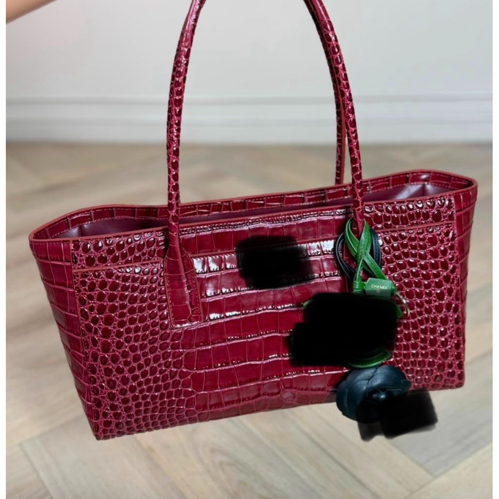 Tas cbne red leather  ghw