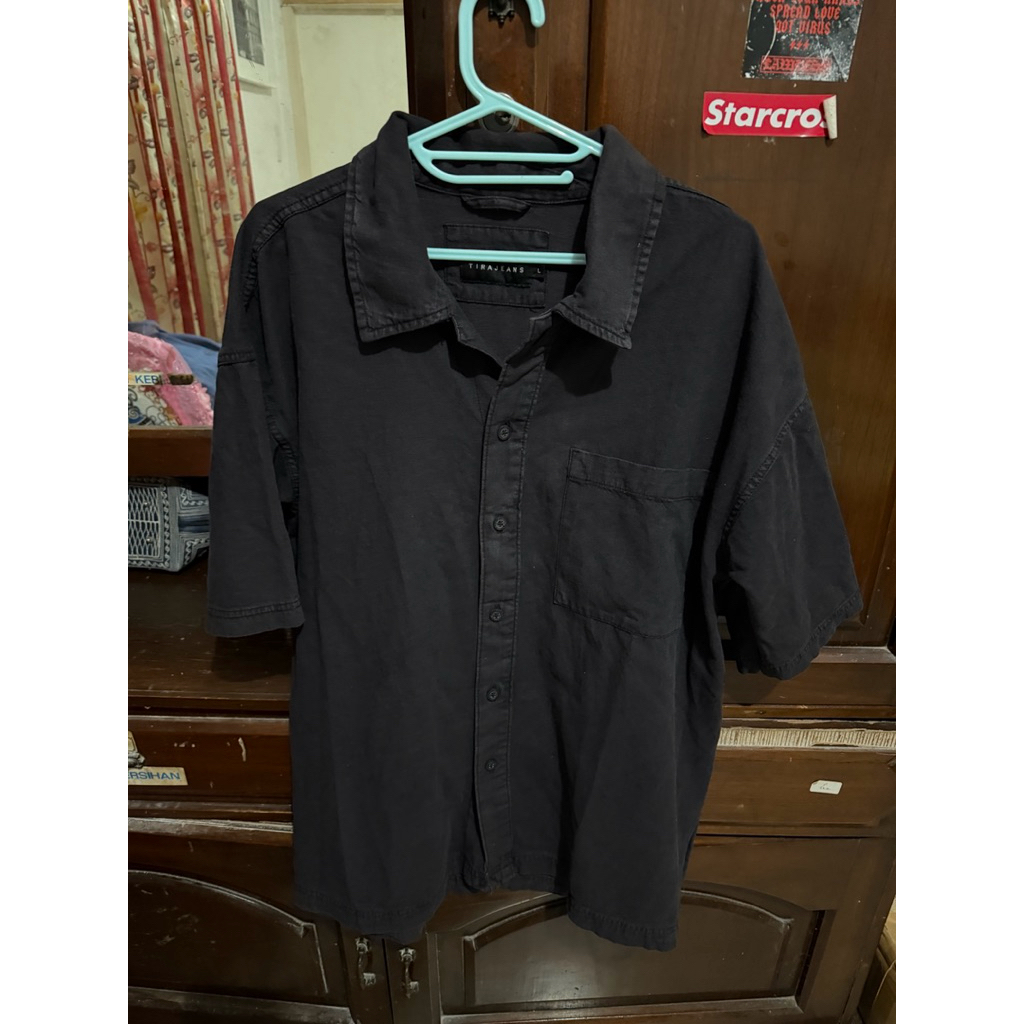 Kemeja Hitam Pria Tira Jeans by Executive Size L Original