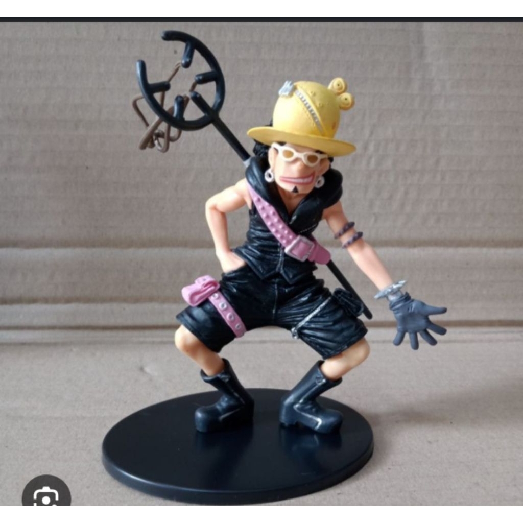 action figure usop jongkok