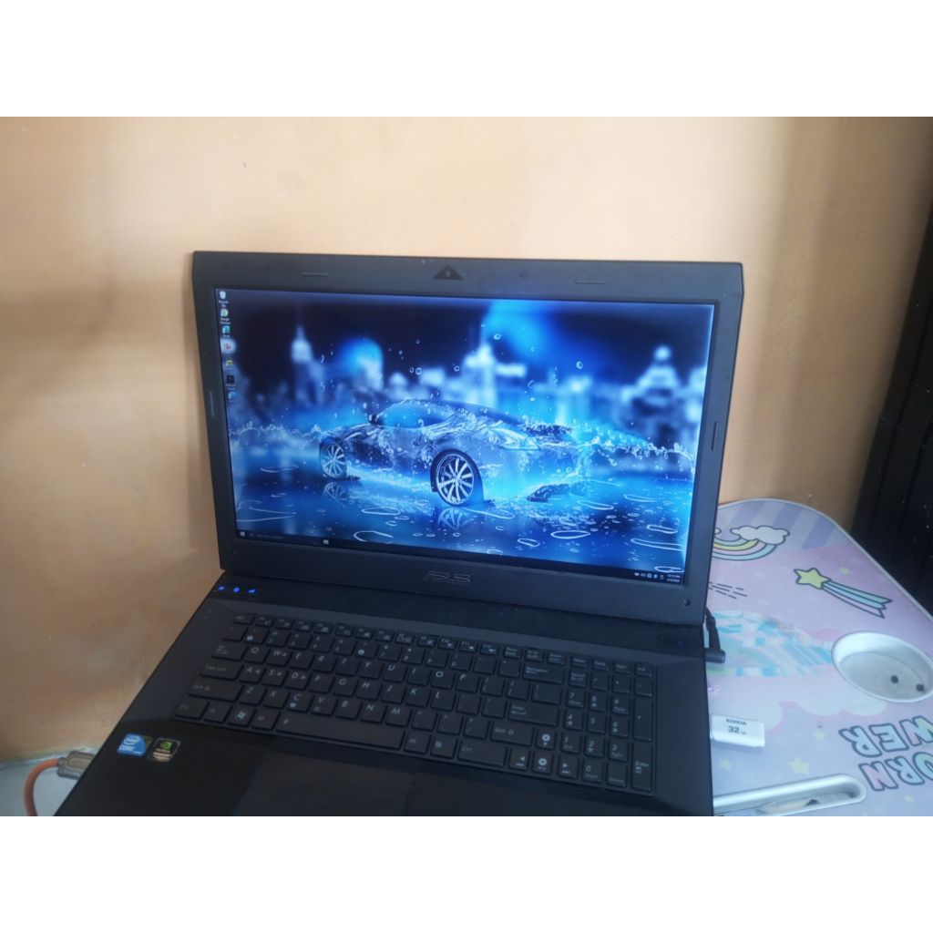 LCD 17.3" 40Pin Full HD Minus Shadow Putih Pinggiran dan garis 1 tipiis. LED LCD 17.3 Inch 40 Pin Fu