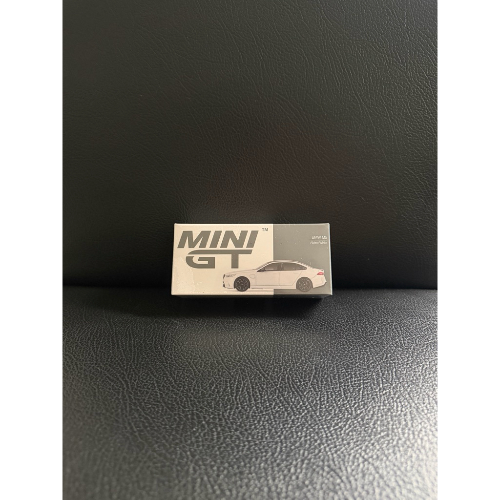 Mini GT 1092 BMW M5 Alpine White MiniGT