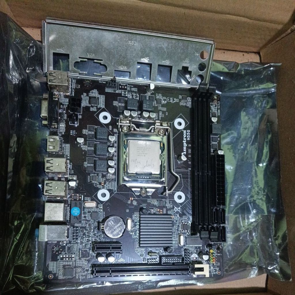 Motherboard amptron H55G gratis procesor intel i5-750 2.66GHz second murah