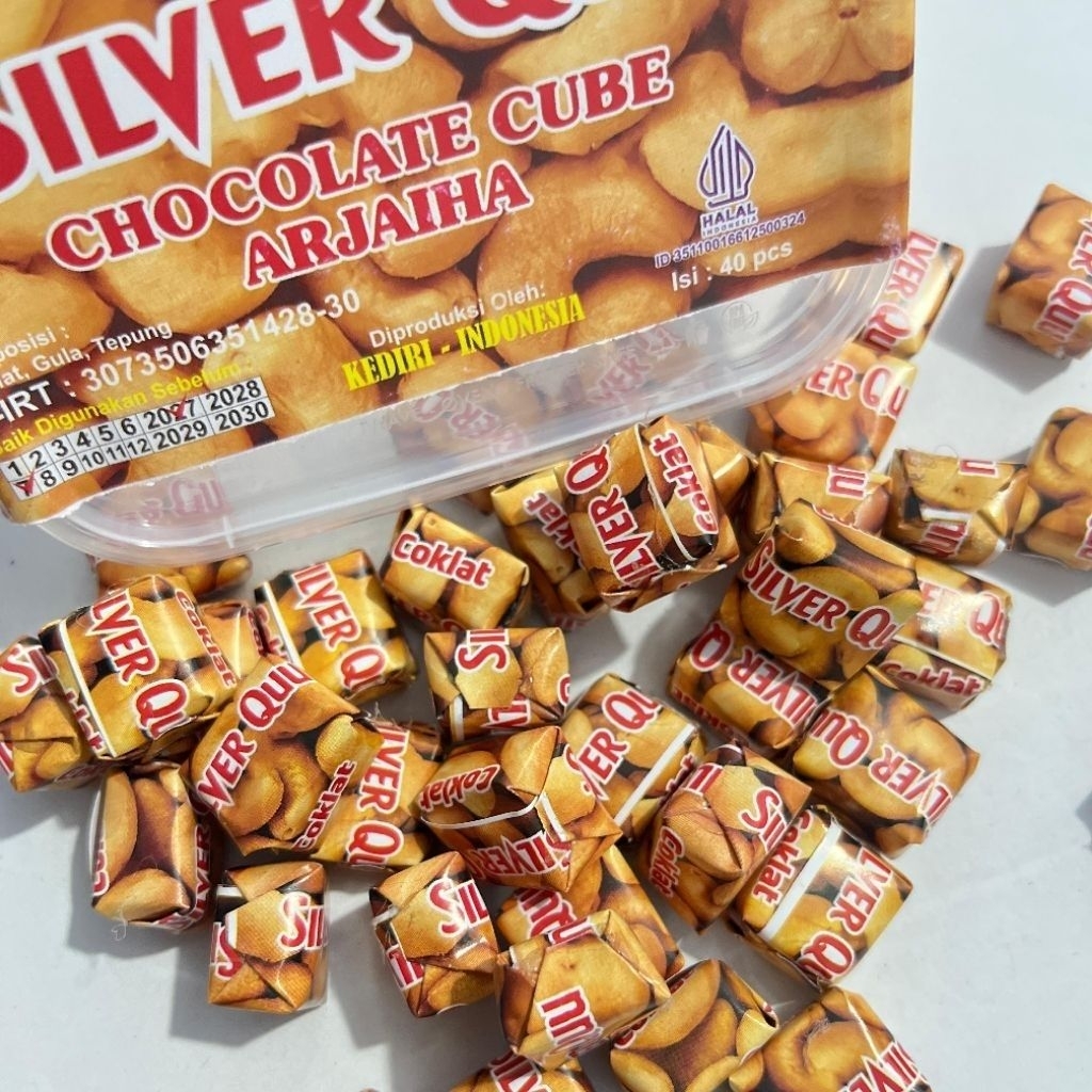 Coklat Cube Silverqu bukan Silverqueen 1 box isi 40 pcs