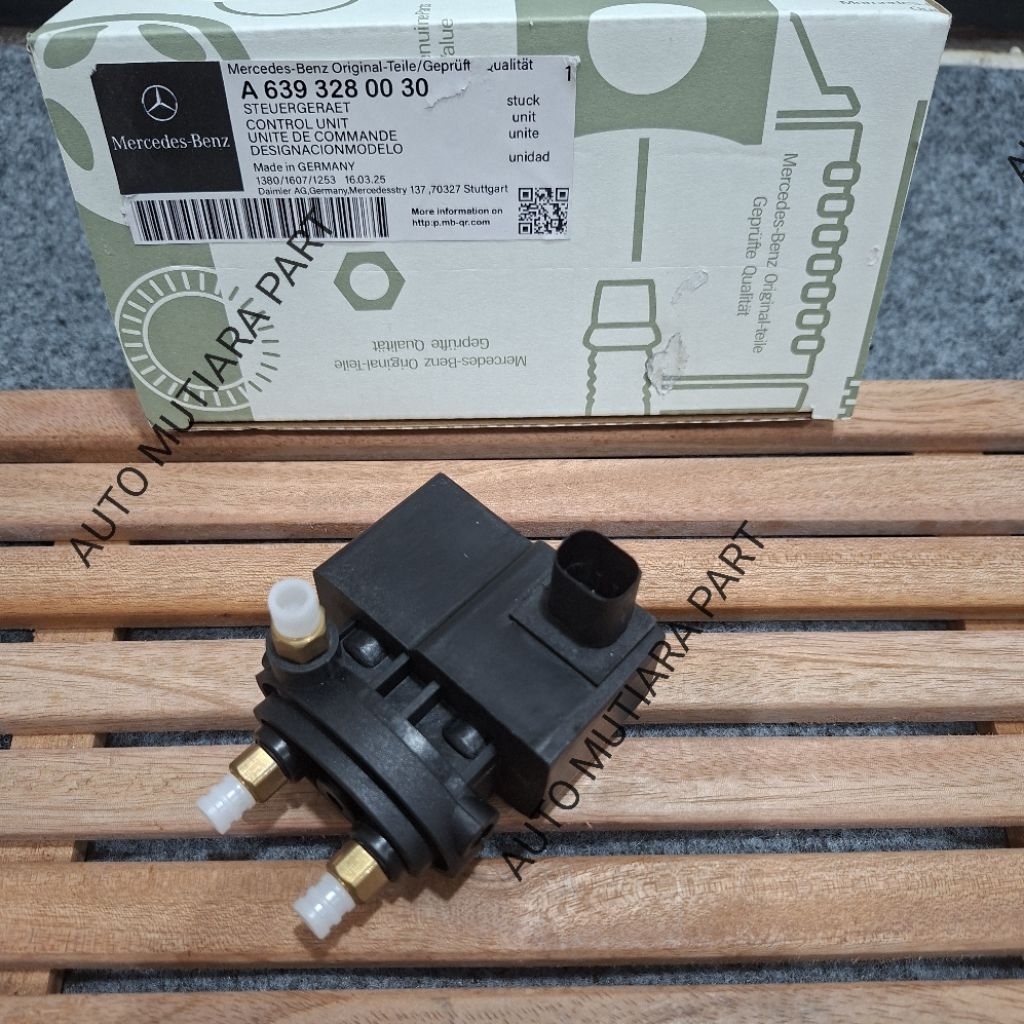 VALVE BLOCK AIRSUSPENSION MERCEDES W639 VITO VIANO VALVE BLOK W639 ORIGINAL