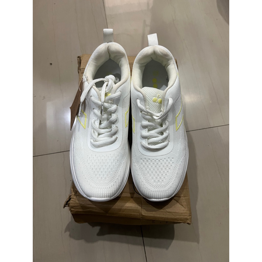 Diadora Merrick White 100% Original