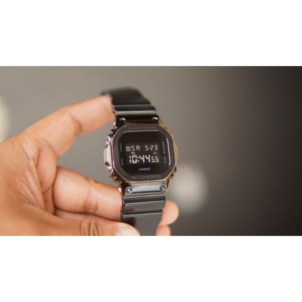 Gshock gm5600b