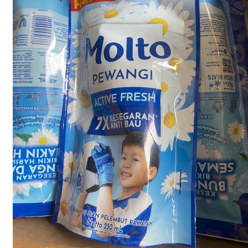 MOLTO PEWANGI ACTIVE FRESH / SOFT & FRESH / 250ML POUCH / PEWANGI PAKAIAN / PEWANGI LAUNDRY / PEWANG