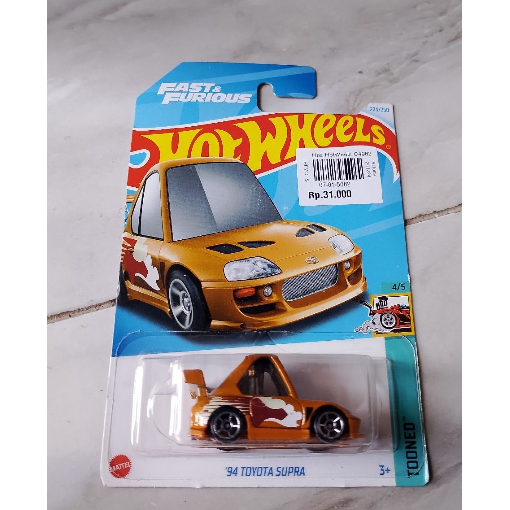 hotwhells Toyota Supra toner diecast 1:64