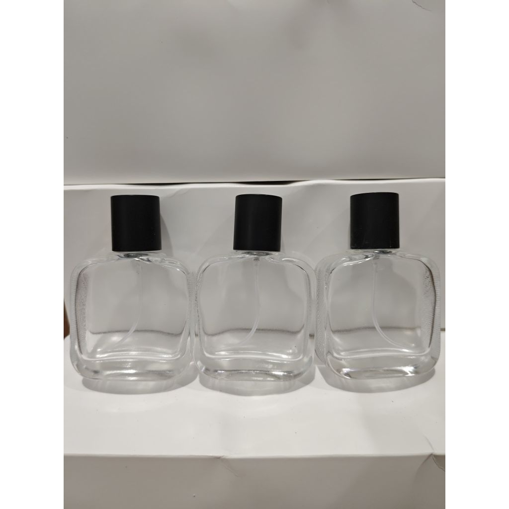 BOTOL SPRAY LACOSTE TRANS UKURAN 50 ML HARGA LUSIN