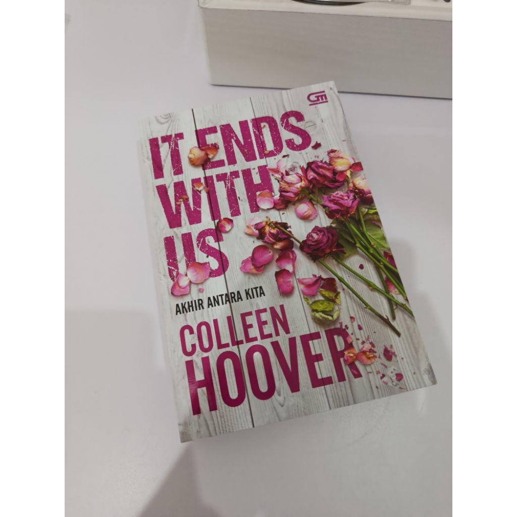 It Ends With Us Preloved Book | Buku Preloved Buku Second