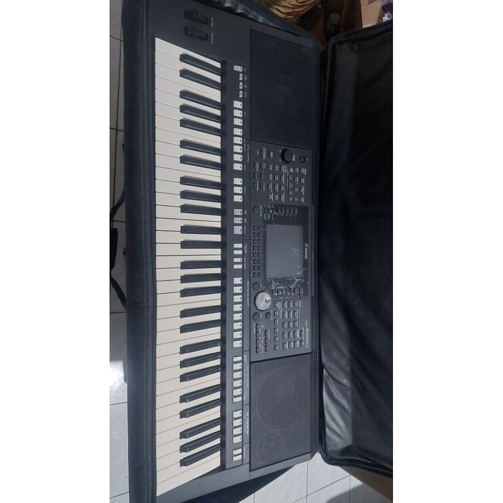 KEYBOARD PSR 950 ISTIMEWA