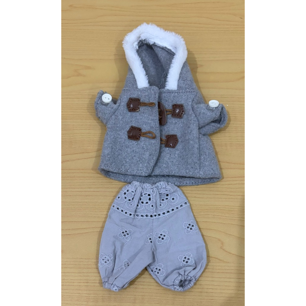 Preloved outfit blythe