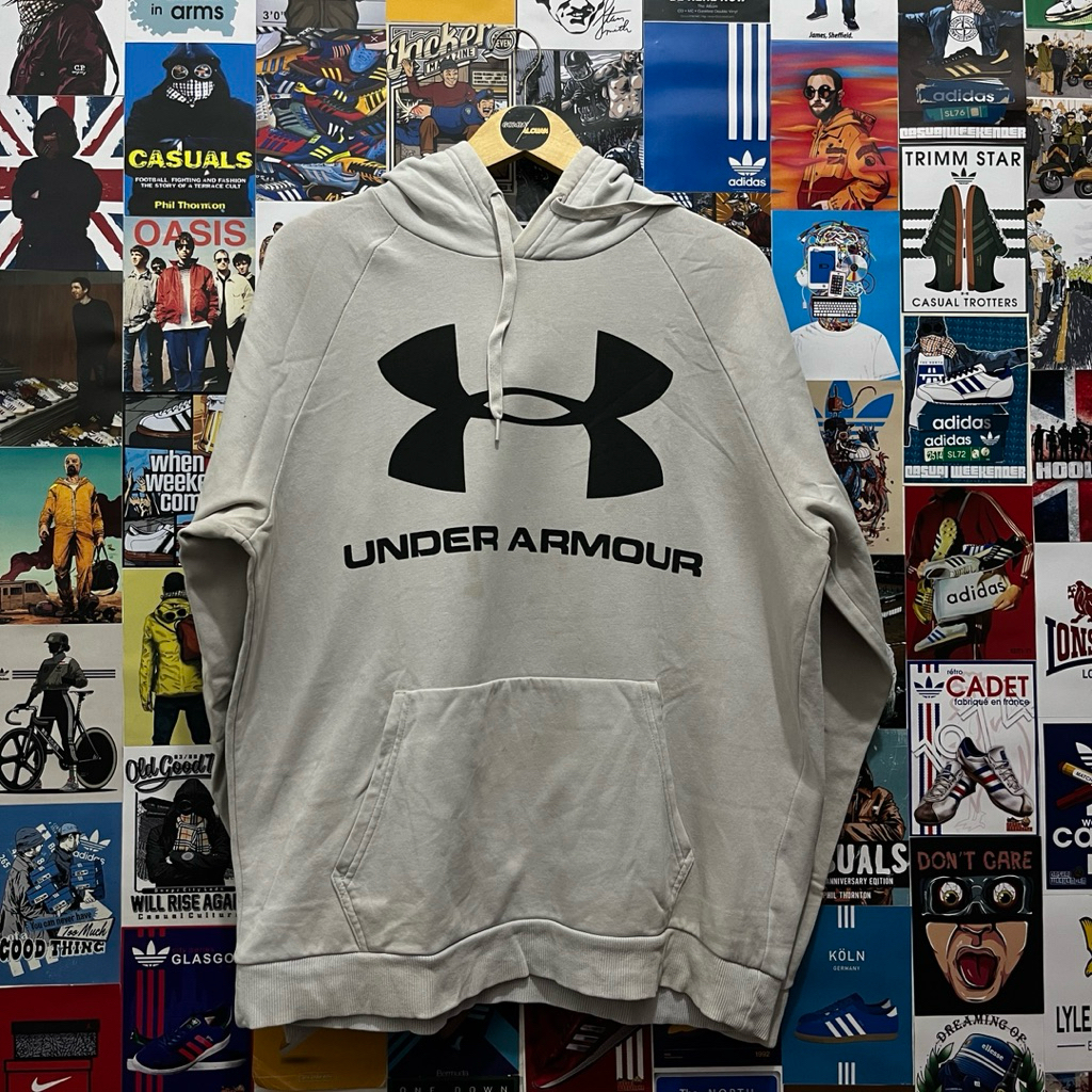 Sweater / Hoodie / Vintage / Second / UNDER ARMOUR