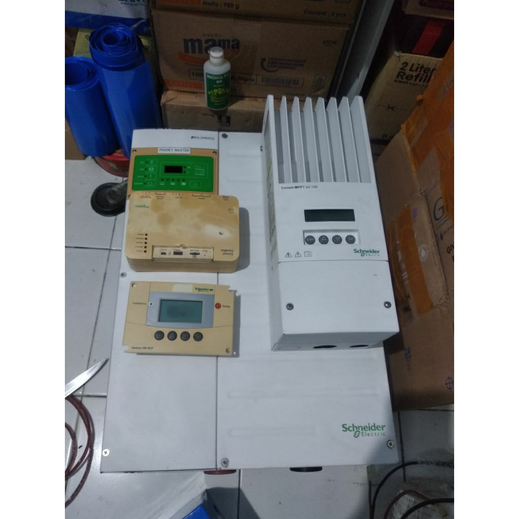 Inverter Schneider Conext XW 6kw+mppt 60/150