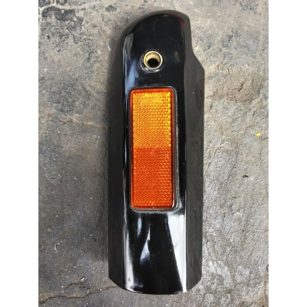 cover tutup shock depan suzuki crystal original