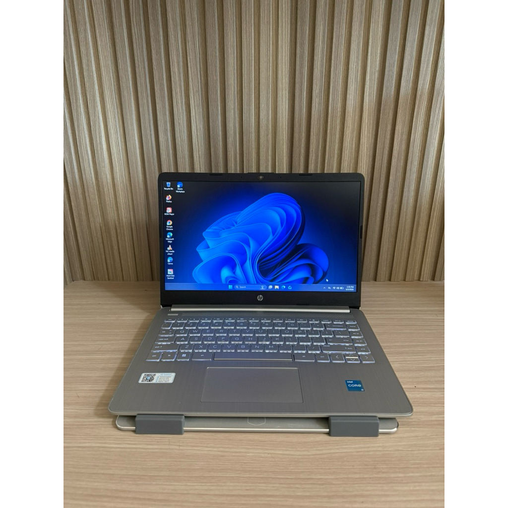 Leptop Hp 14s core i3 likenew