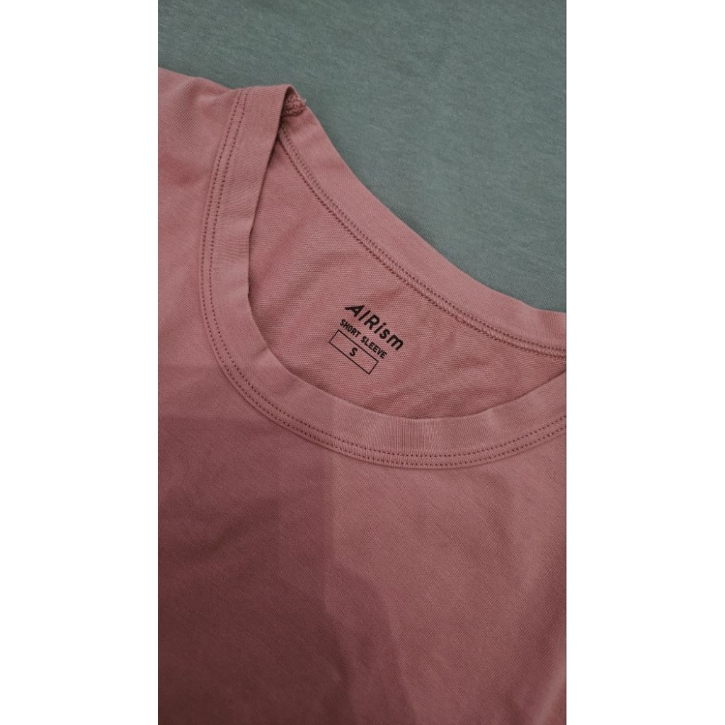 preloved kaos Un*qlo airism