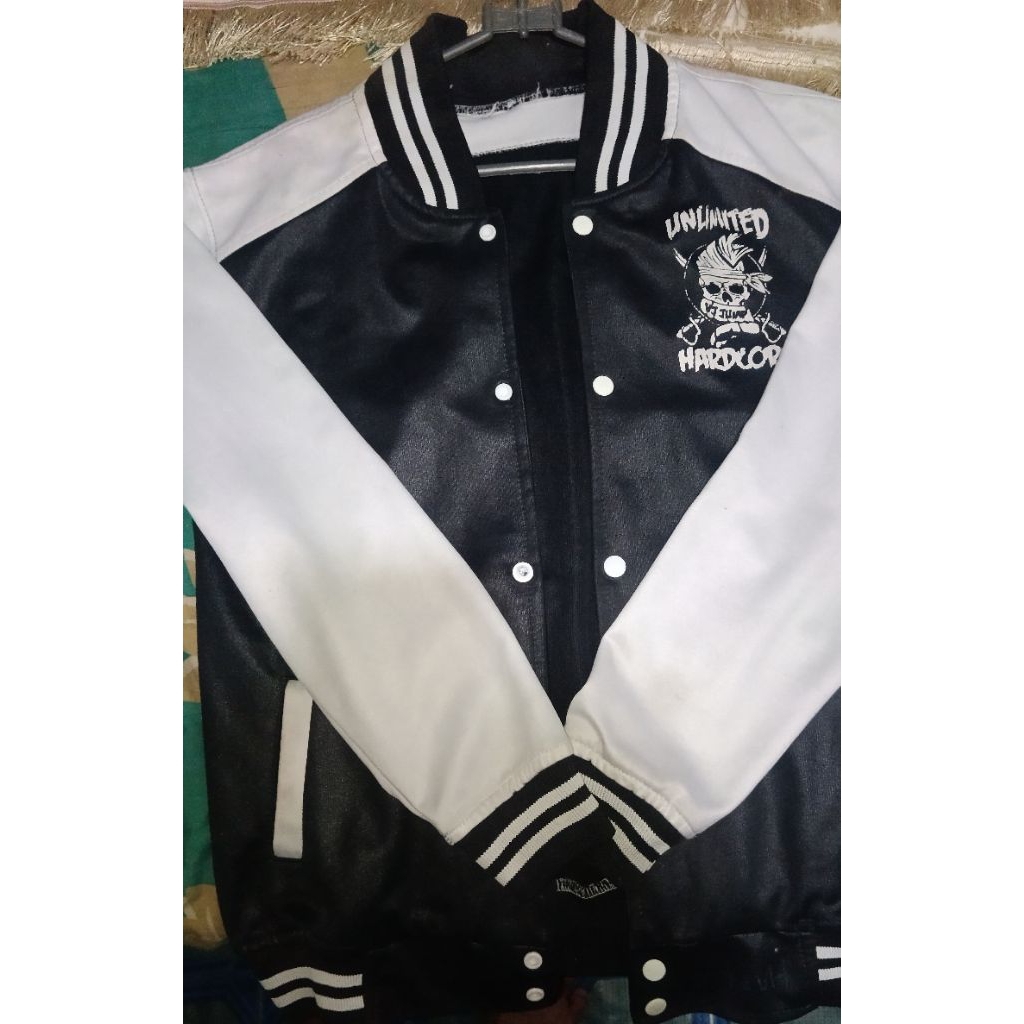 preloved jacket varsity