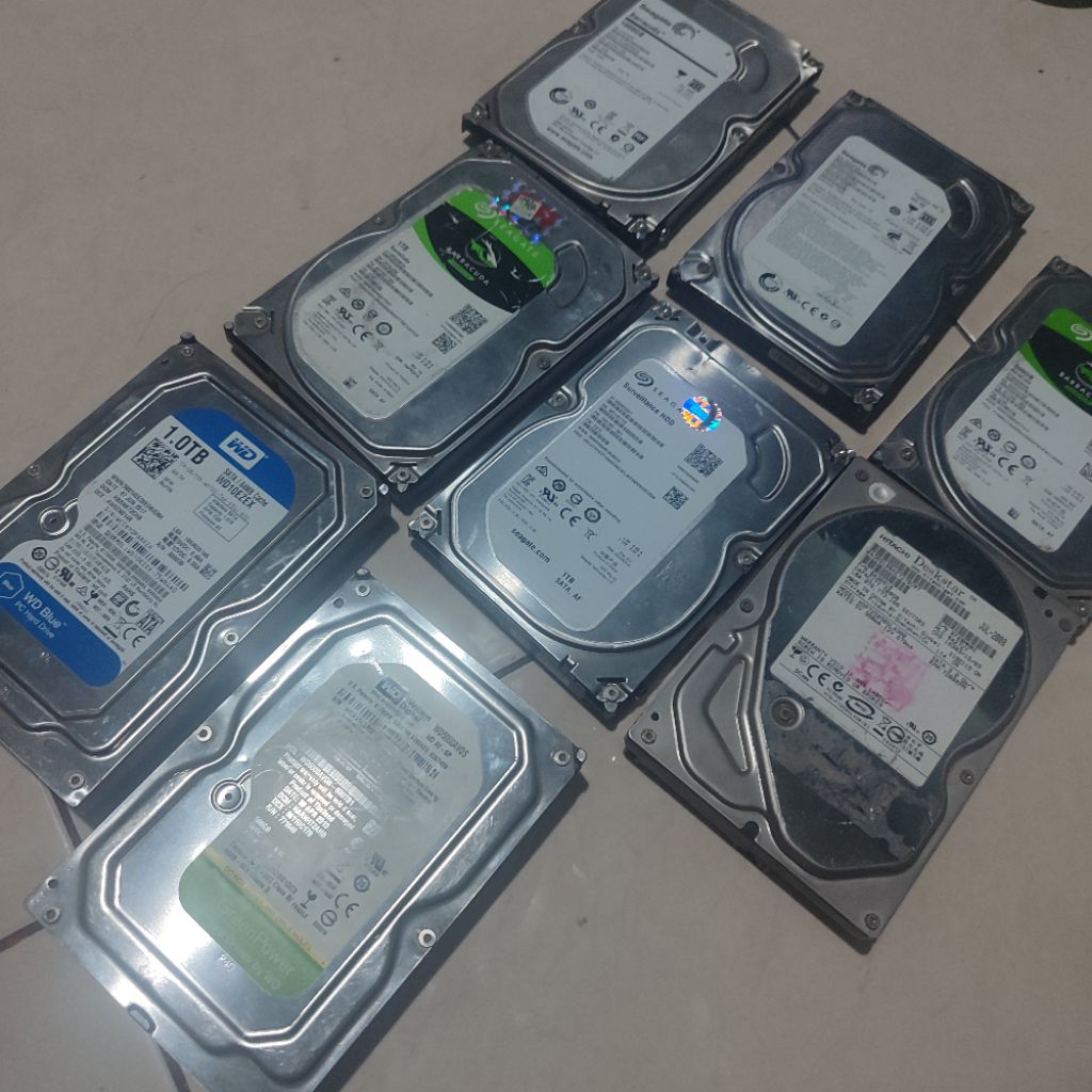 8pcs harddisk rusak 500gb & 1tb