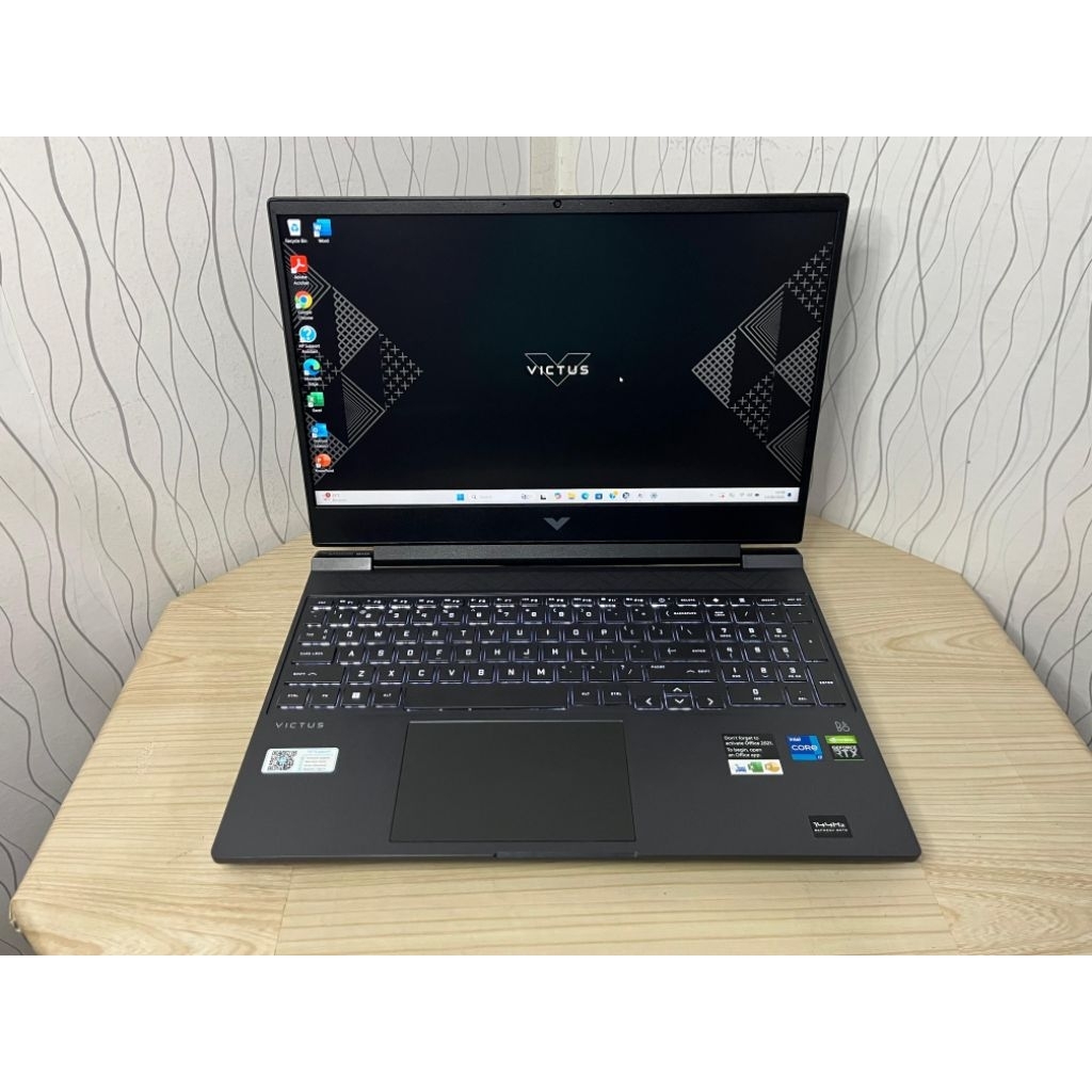 HP VICTUS GAMING 15-FA0008TX i7-12700H RTX 3050 6GB
