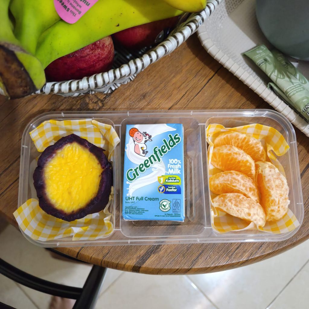Max H-1 Parcel Bingkisan Hadiah Hampers Pie Ubi Setup Roti Tawar Susu Buah Snack Sehat Mini Ultah Ul