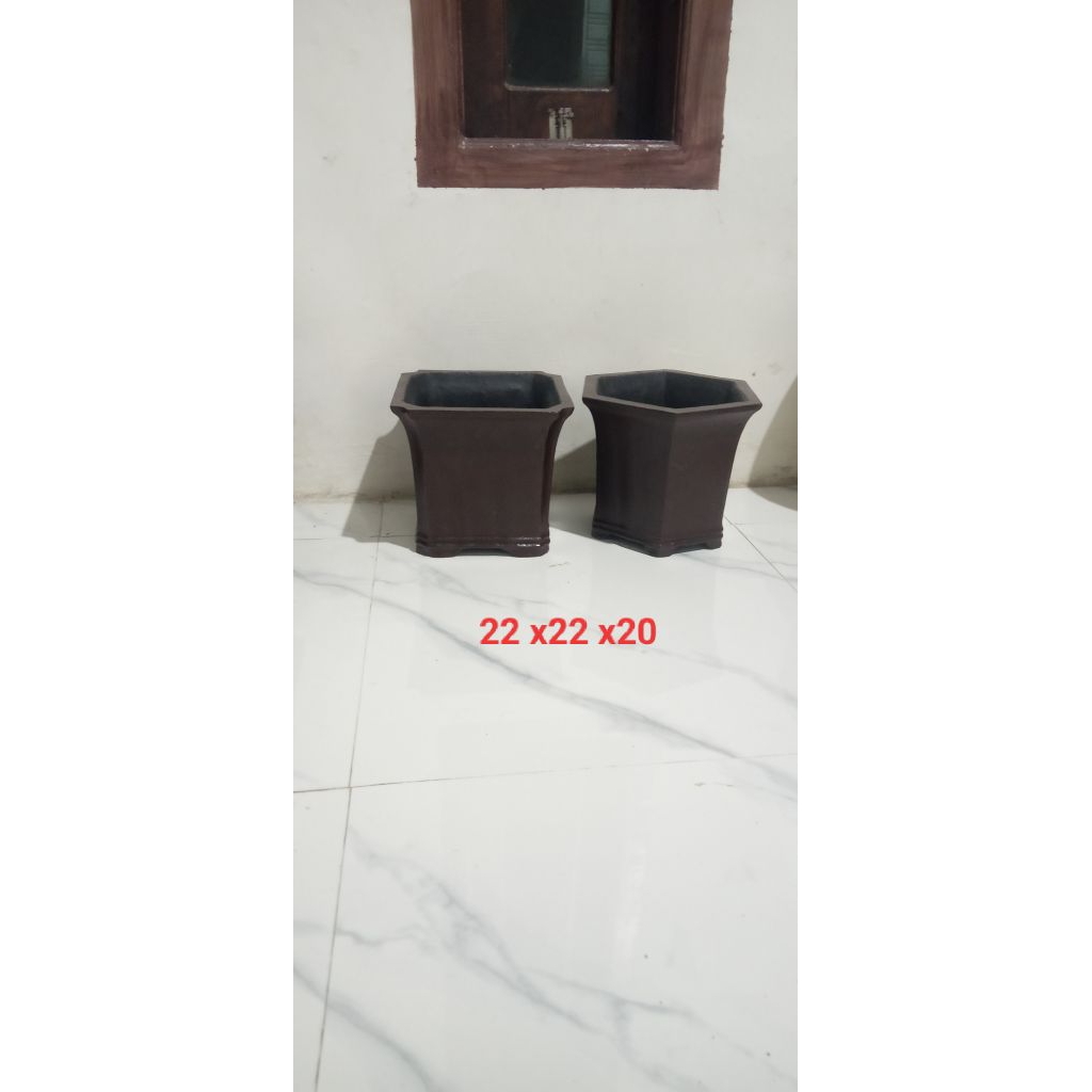 pot semen bonsai small,tersedia 2pilihan