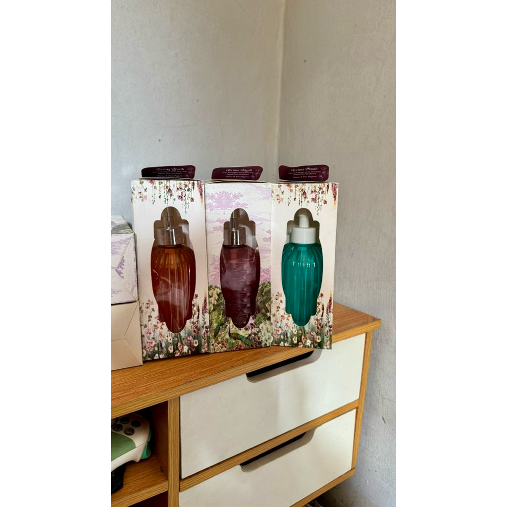 Souvenir Wedding Soap Pump Bottle