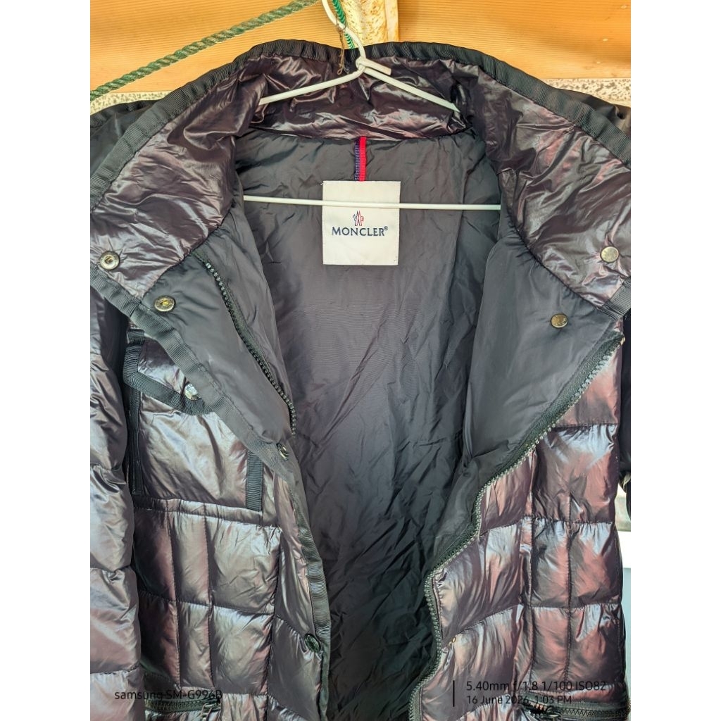 MONCLER BLACK INSULATED PUFFER JACKET