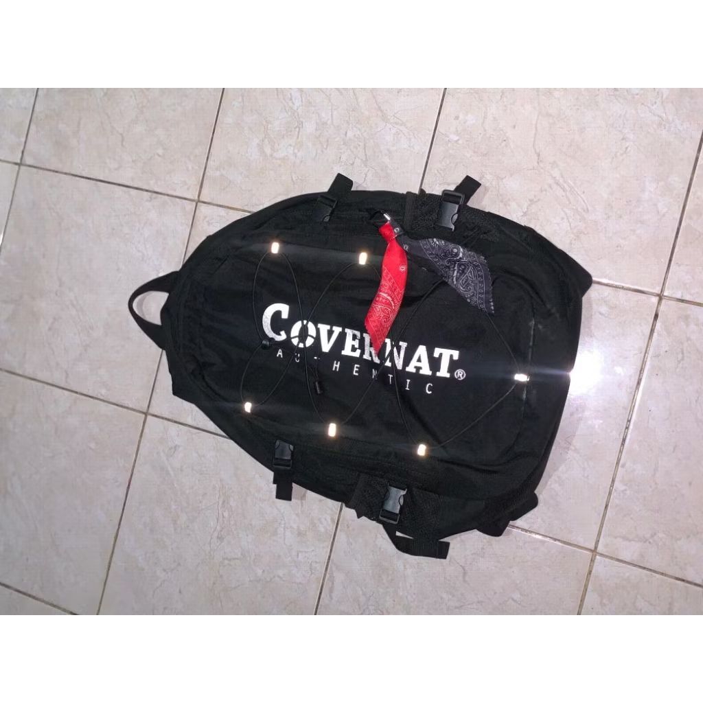 backpack covernat like new