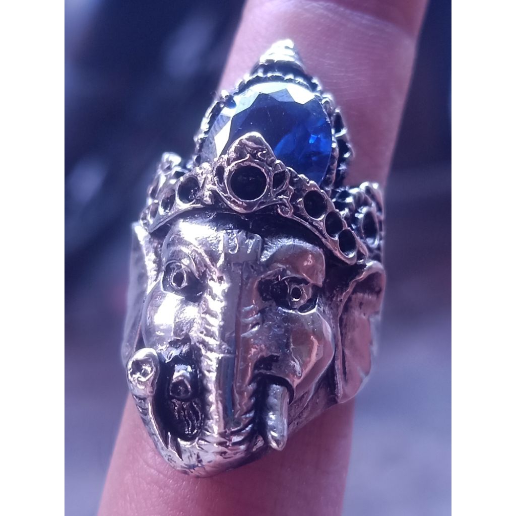 Ganesha batu king safir