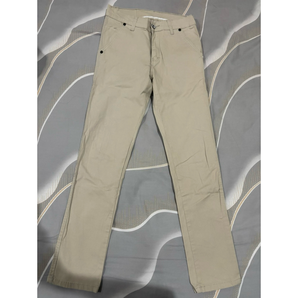 [PRELOVED] Celana Panjang Pria Chino Cream Malmo