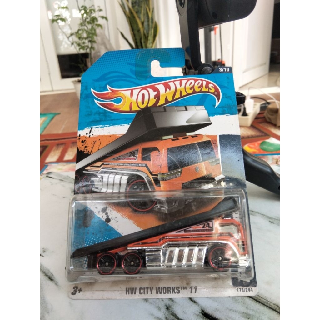 Hot Wheels HC City Works 11 Back Slider