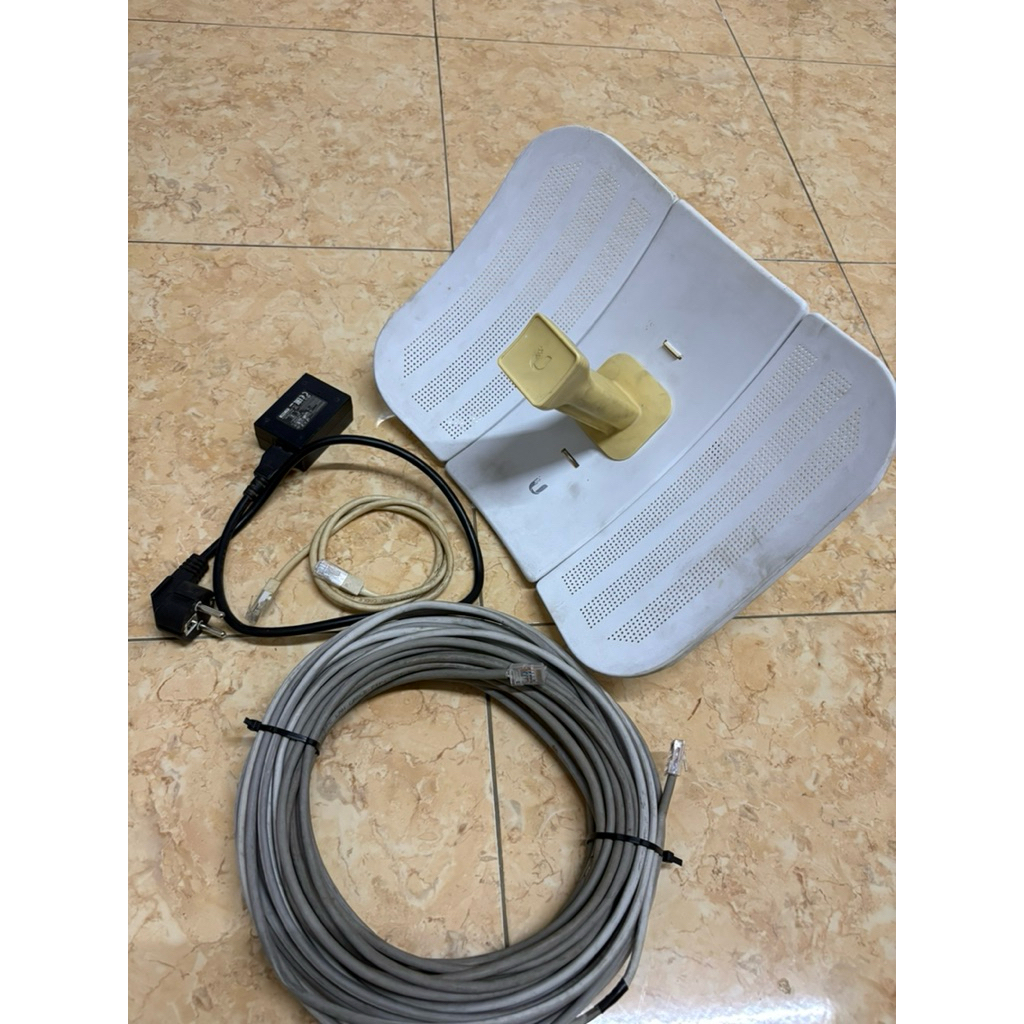 ROUTER OUTDOOR Ubiquiti LiteBeam M5 - BEKAS PEMAKAIAN