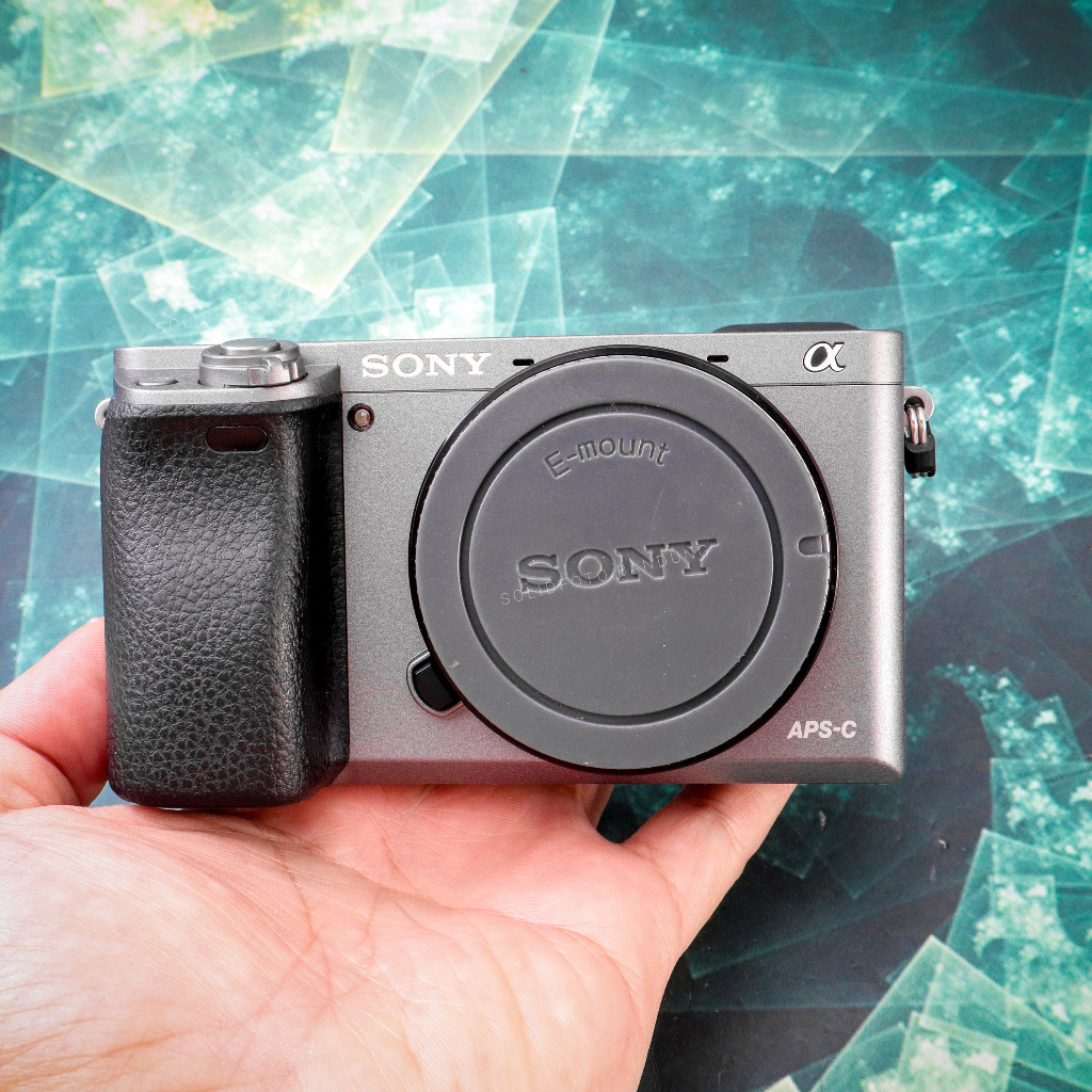 Sony A6000 Body Only. Used. Fullset Like New