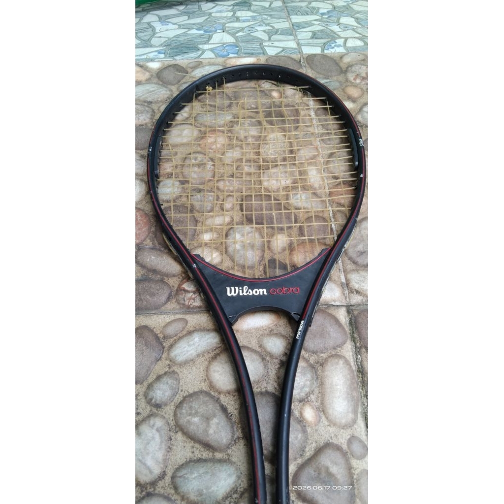 raket tenis Wilson original bekas pakai
