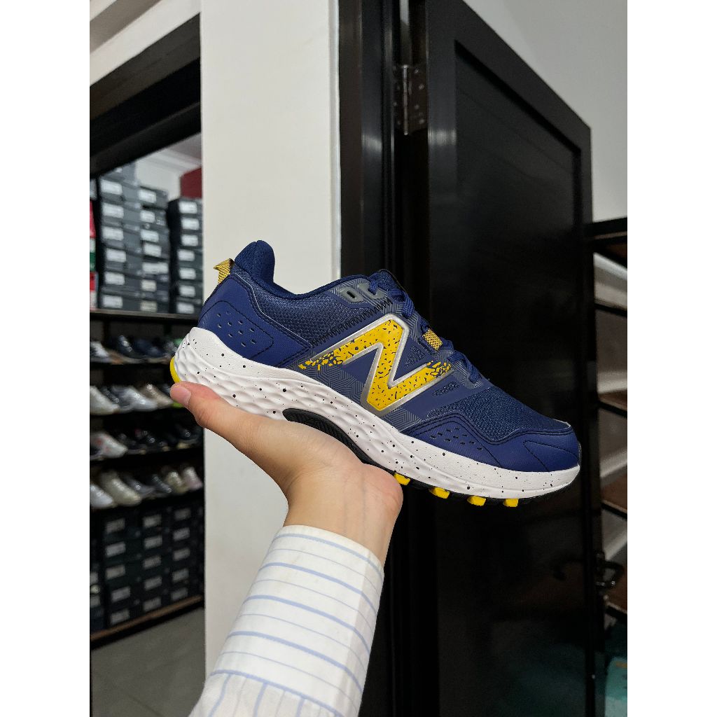 SEPATU TRAIL RUNNING PRIA  NEW BALANCE 410 V8 MT410BG8