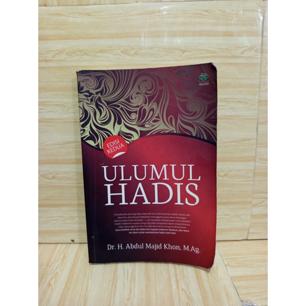 Ulumul Hadis by Dr. H. Abdul Majid Khon. M.Ag.p