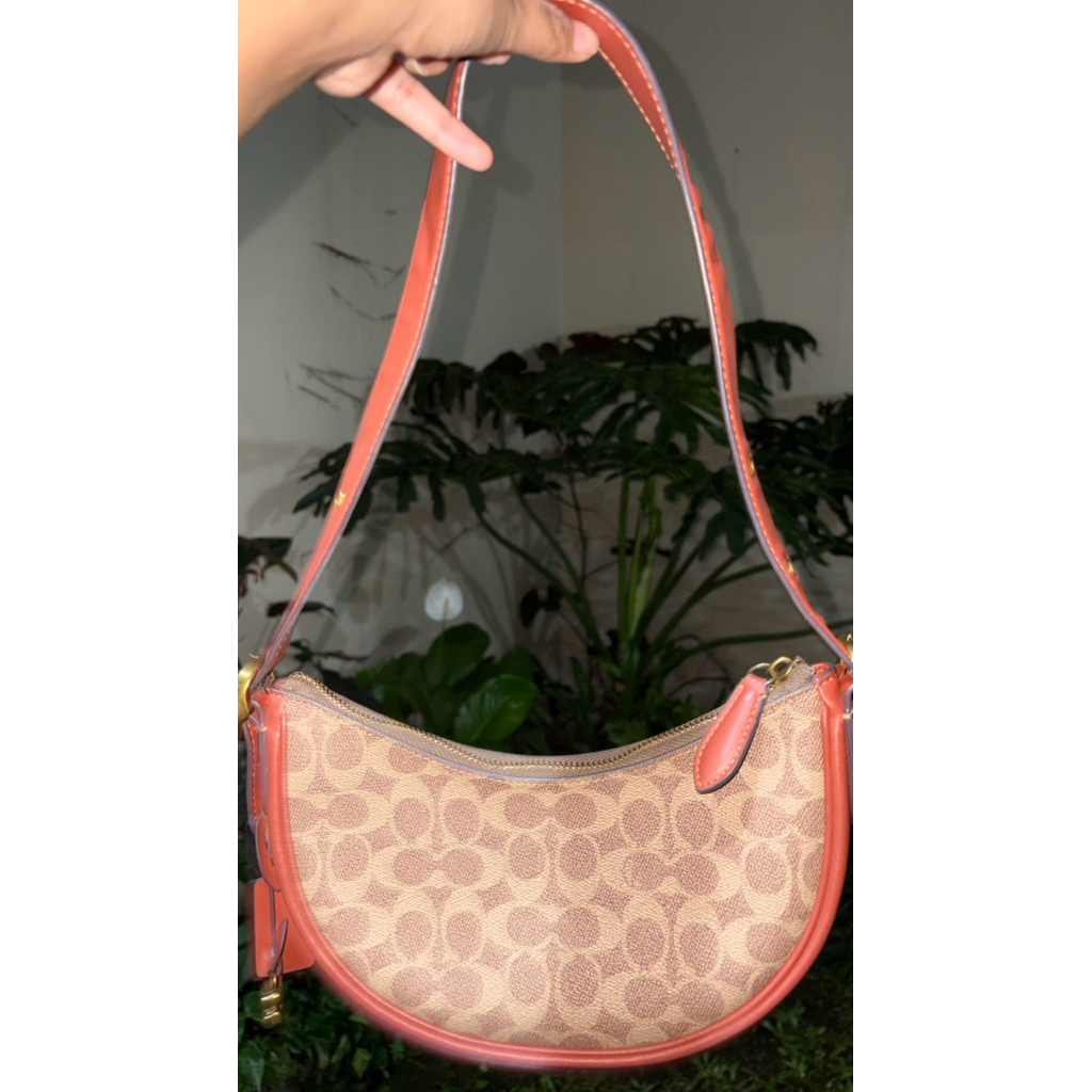 Coach shoulder bag