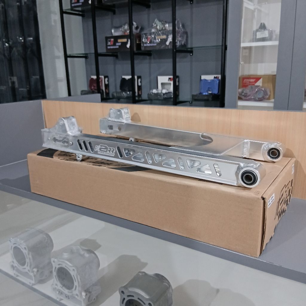 KAWAHARA - SWING ARM K2R LENGAN AYUN KOTAK V2 COAK PNP JUPITER Z | Z1 | VEGA R | FIZ R BIRU MERAH SI