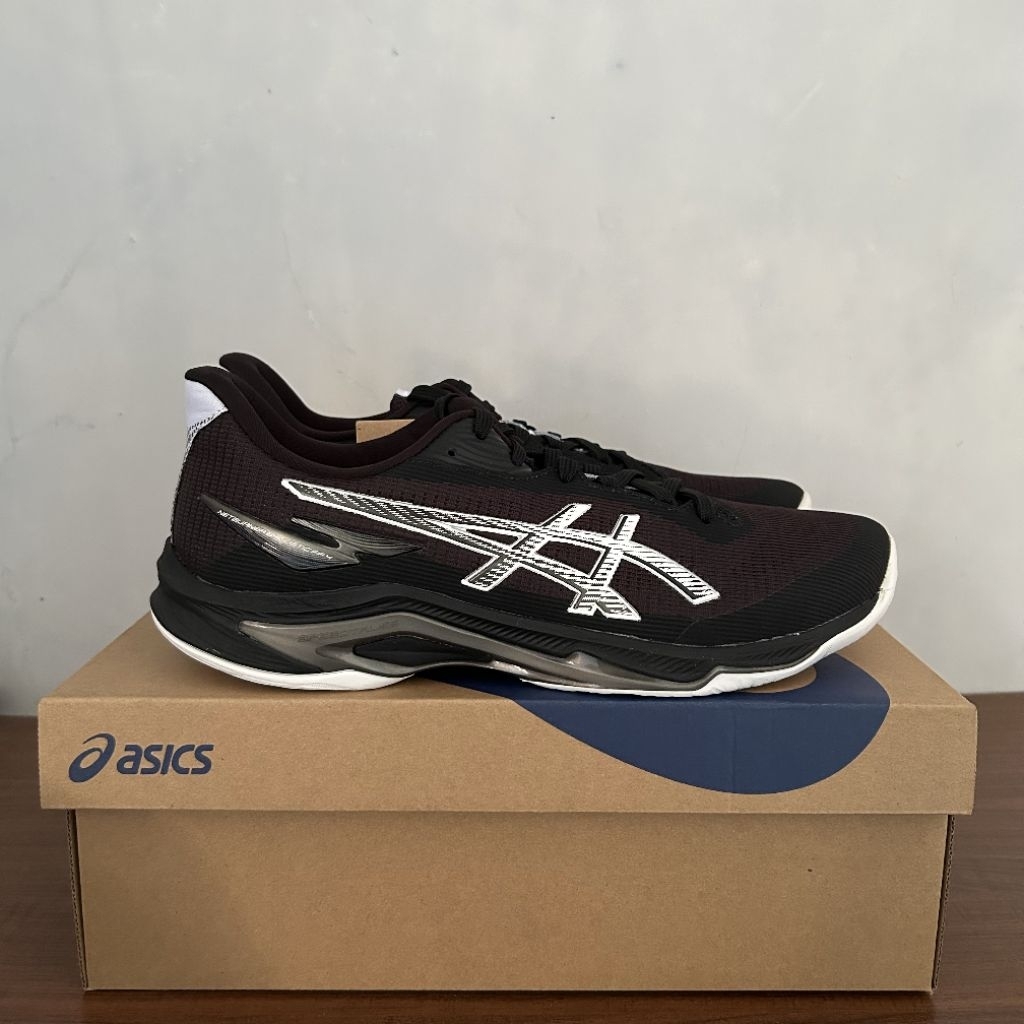 ASICS Men Netburner Ballistic FF 4 - BLACK/WHITE
