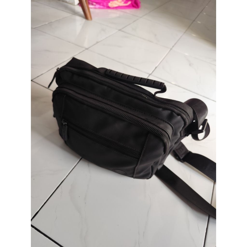 Tas Selempang Pria [Bekas]