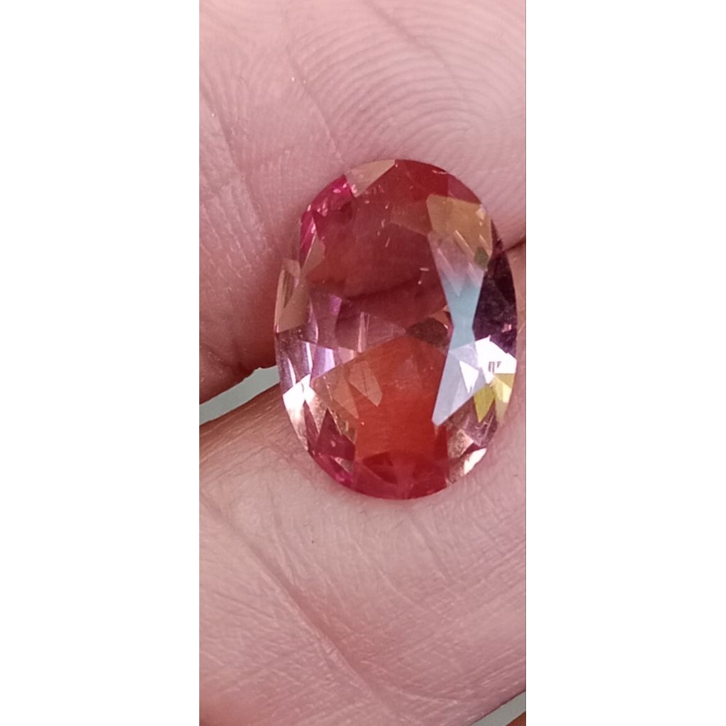 natural permata   zultanite  ( berubah warna) asli tambang brasil.    kode : 910      12 x 10 mm