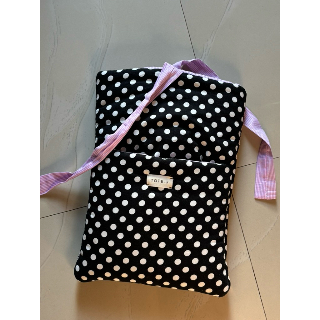 [PRELOVED] sleeve laptop 14 inch polkadot