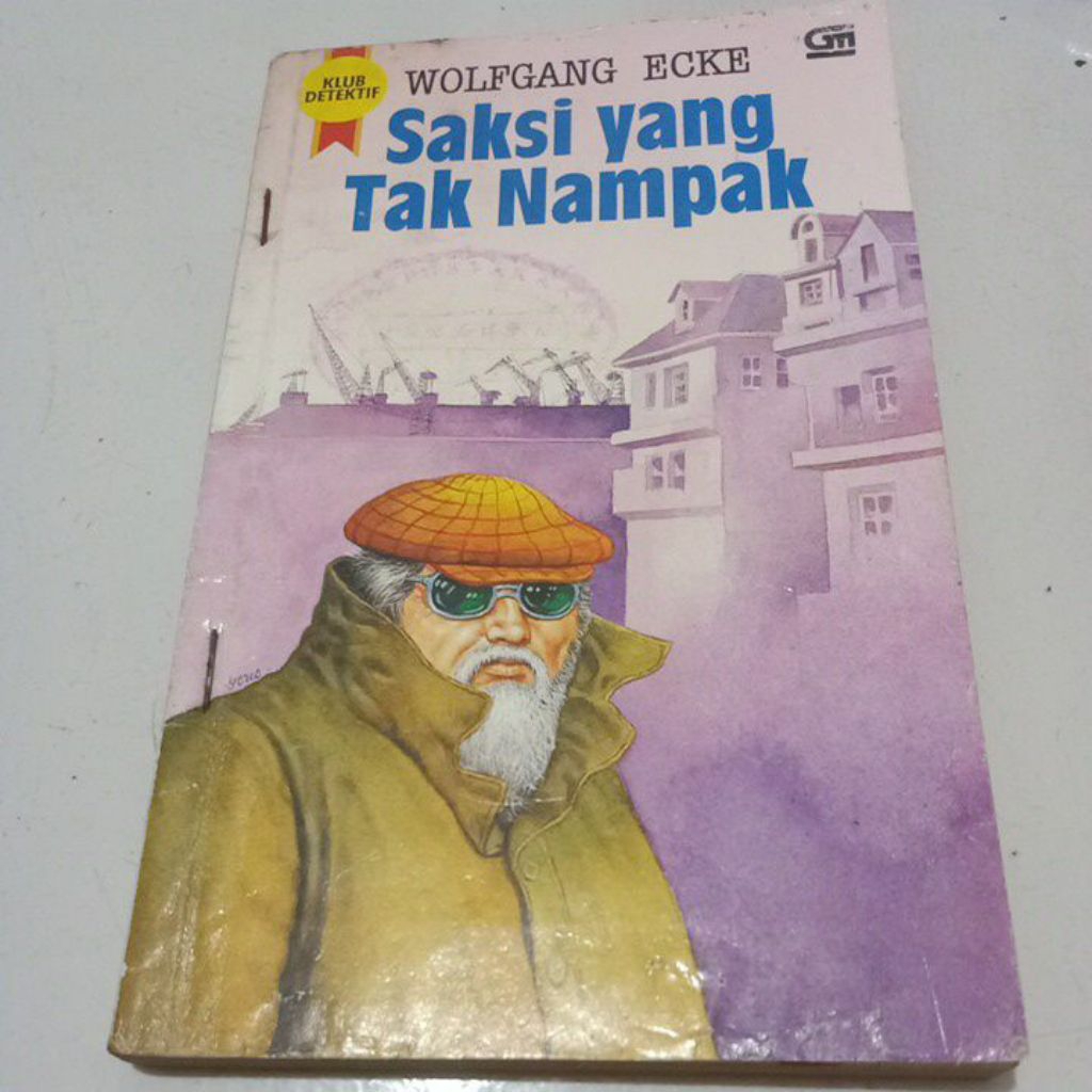 novel klub detektif saksi yang tak nampak