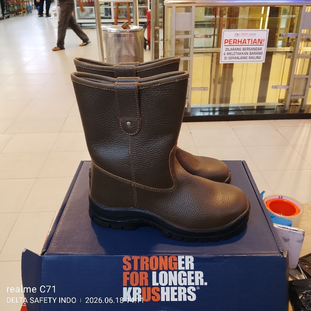 SEPATU Safety KRUSHER TEXAS BROWN