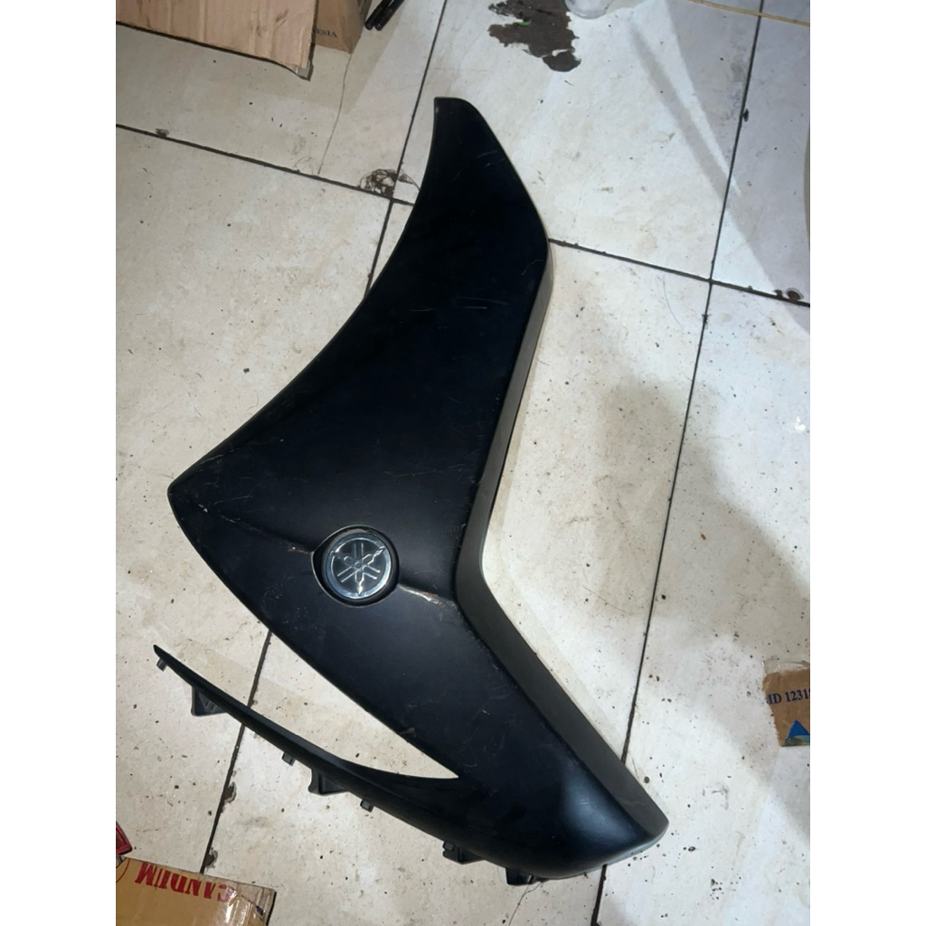 shield leg sebelah kanan lexi B3F F8312 original copotan